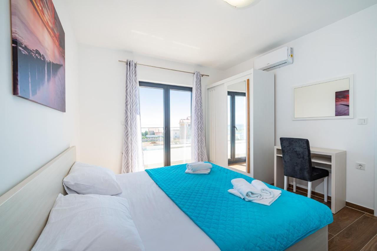 Deluxe Apartments Tina With Pool Novaglia Esterno foto