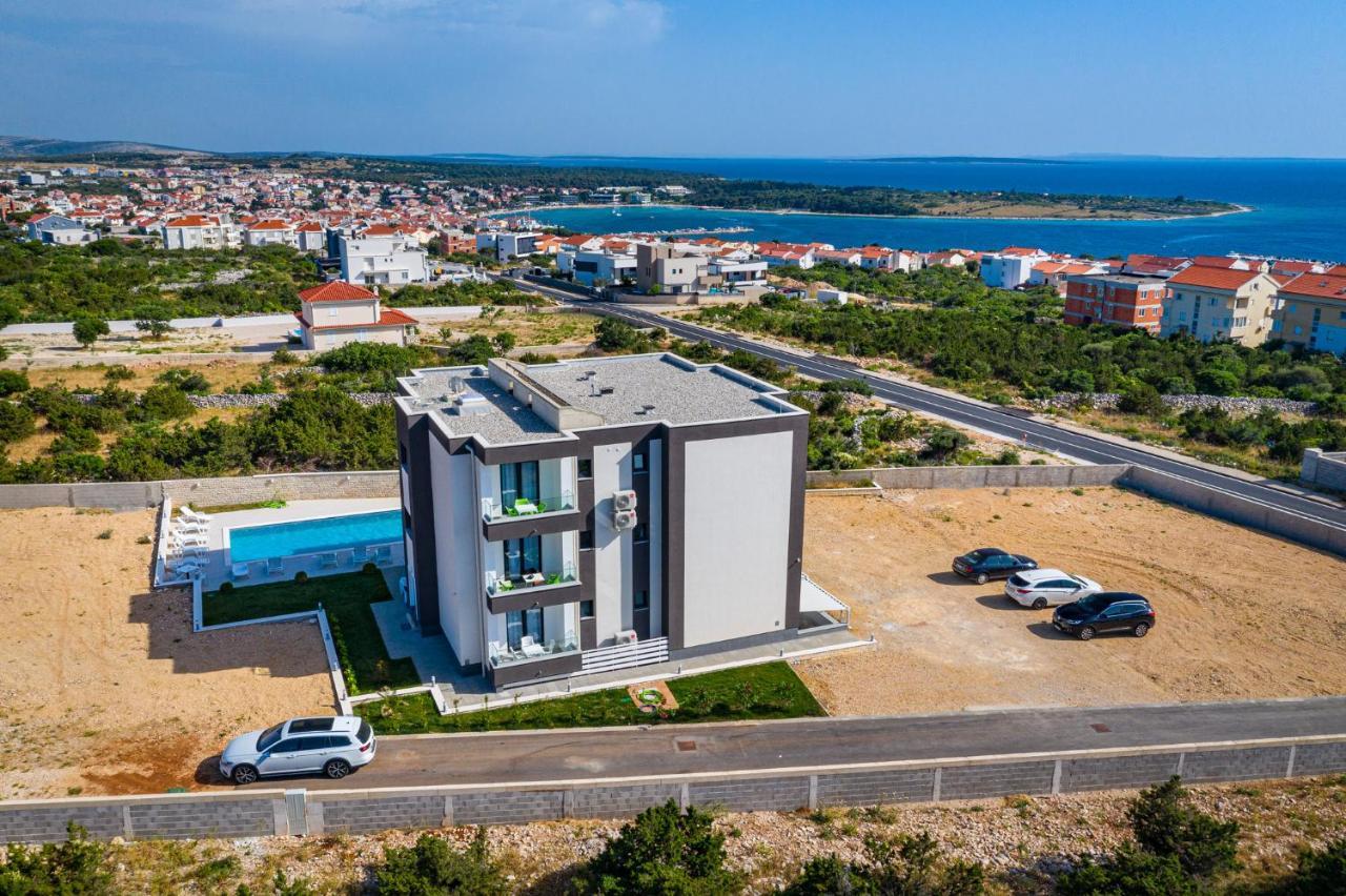 Deluxe Apartments Tina With Pool Novaglia Esterno foto